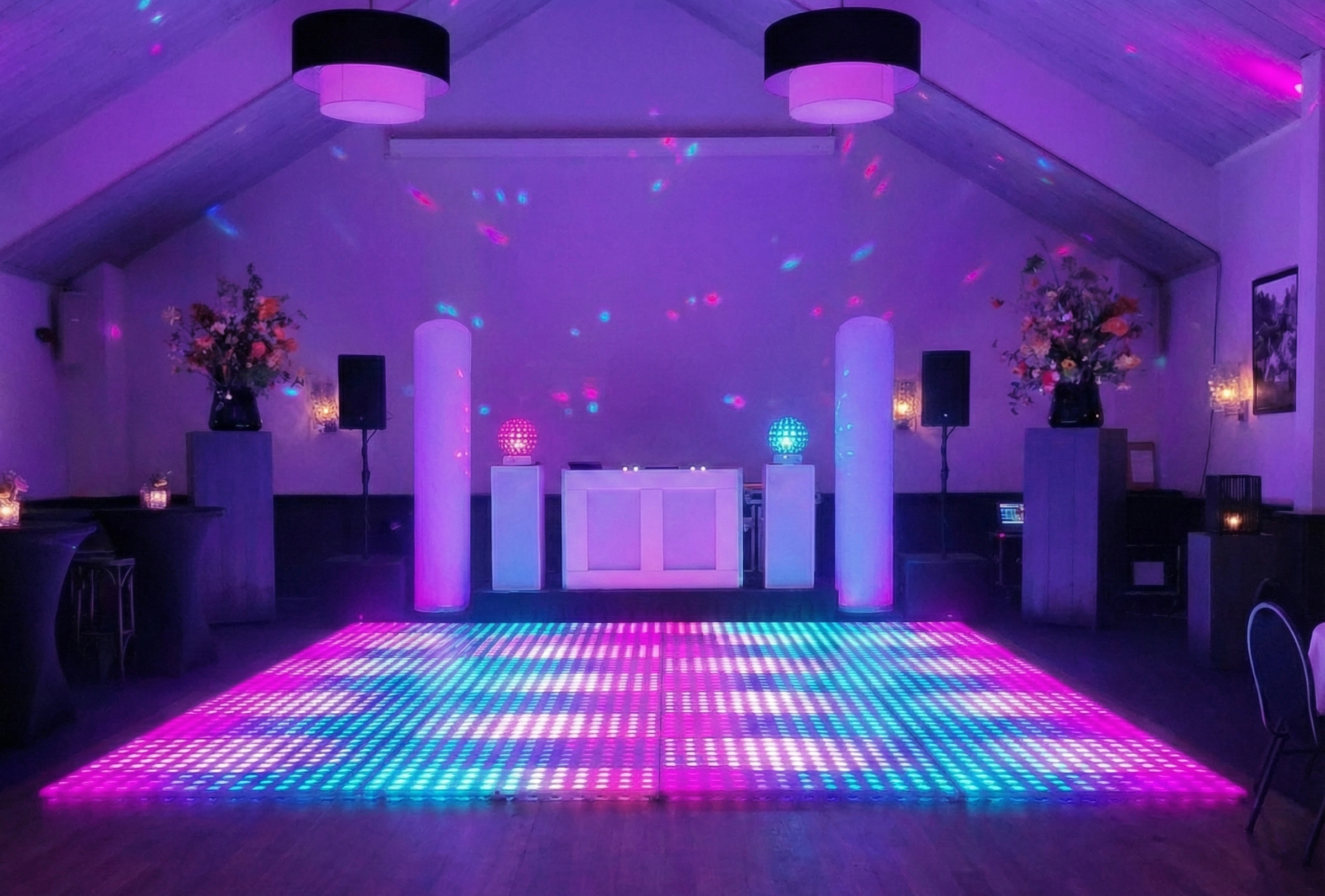 Grote DJ Show met licht en geluid huren Wijchen